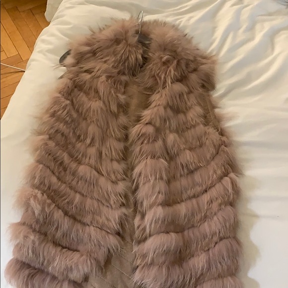 Fur Coat Vest BCBG MAXAZRIA DARAH FUR VEST SZ M - Picture 3 of 5
